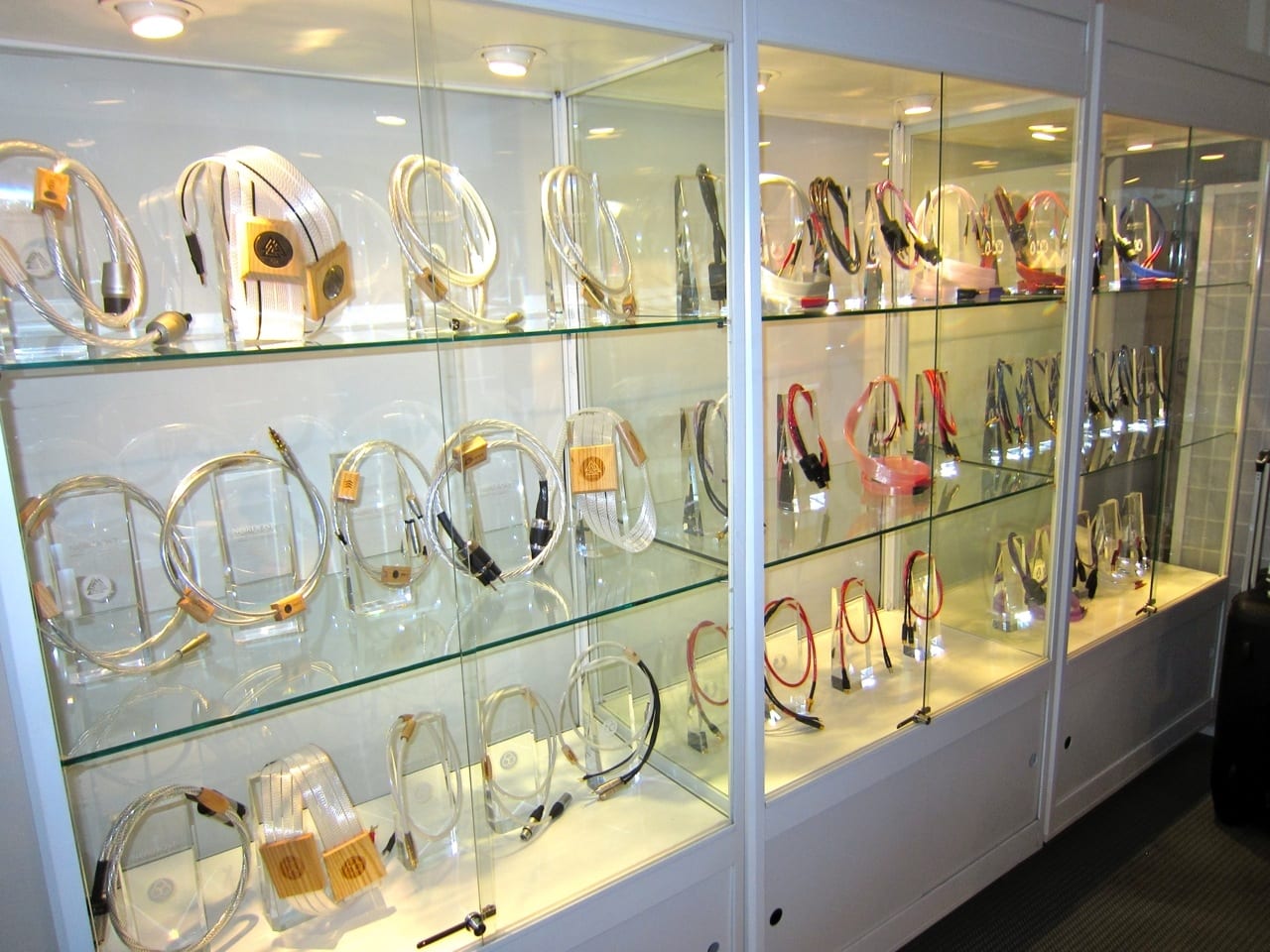 Munich High End 2016: Cables and Power Products