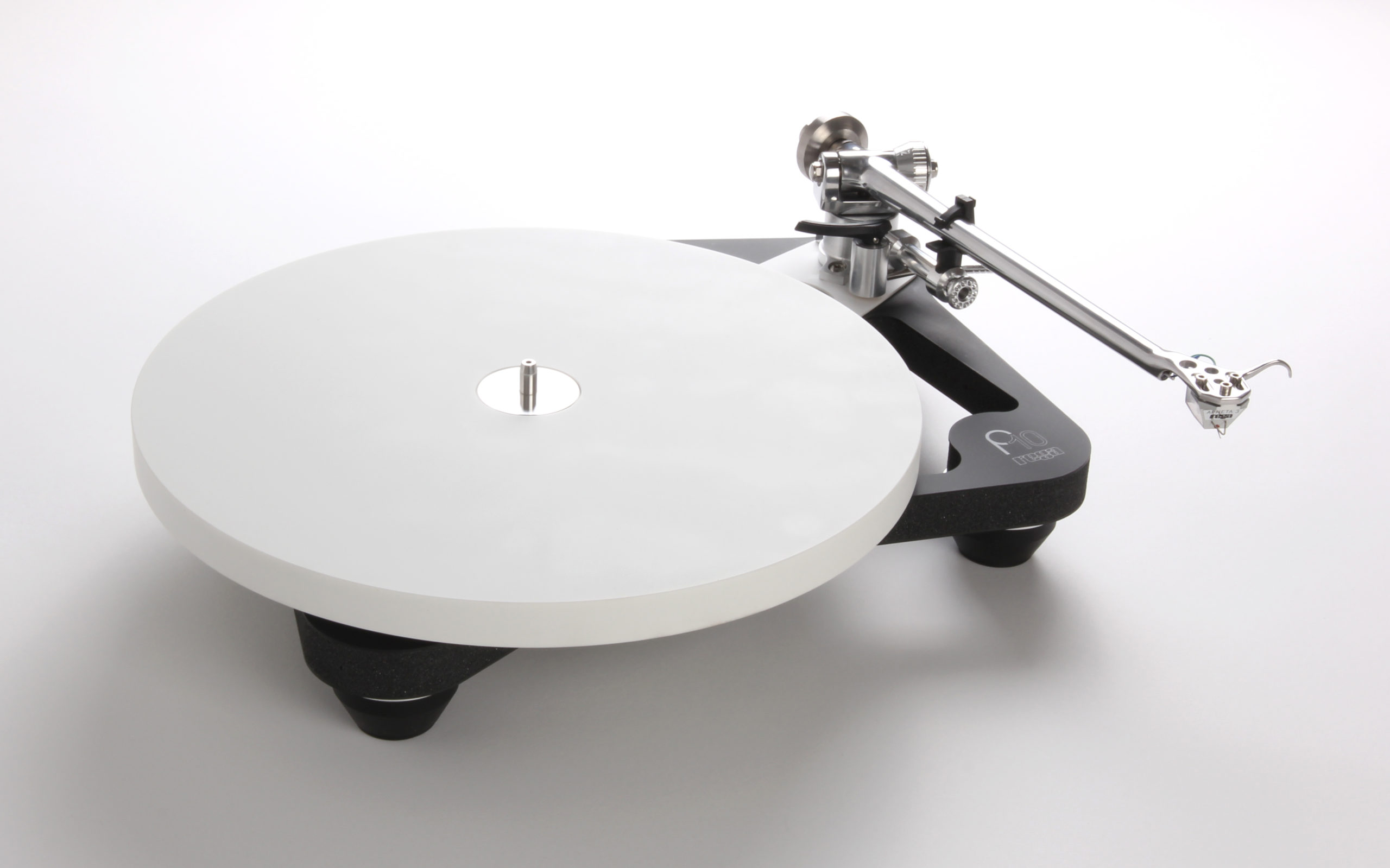 PL10 offside with Platter